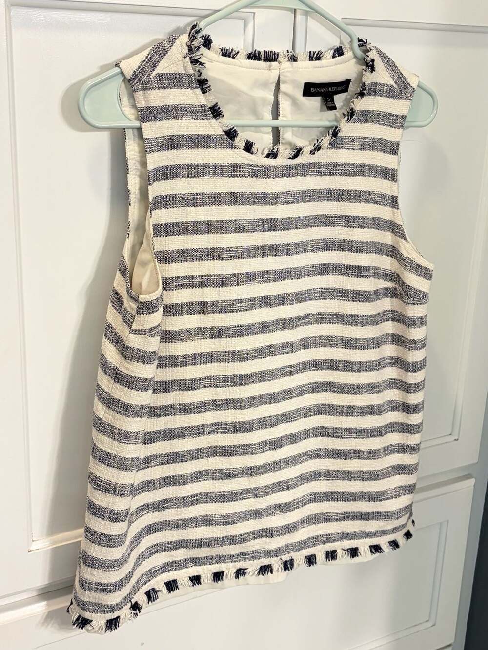 Banana Republic Blue and White Striped Tweed Sleeveless Lined Work Top